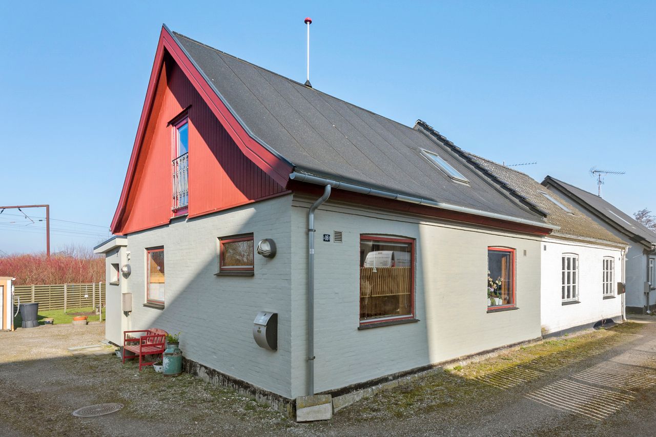 image 01